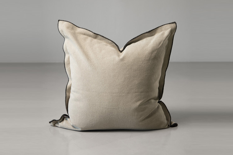 Nomad Black Scatter Cushion -