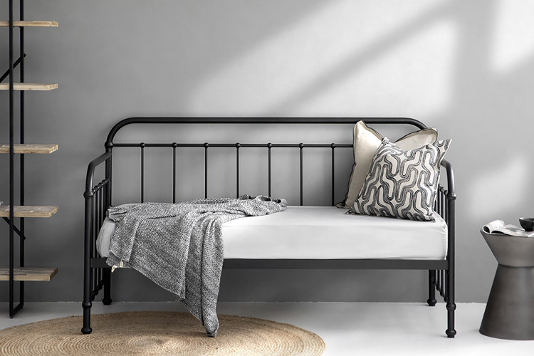 Eralena Metal Daybed - Matte Black -